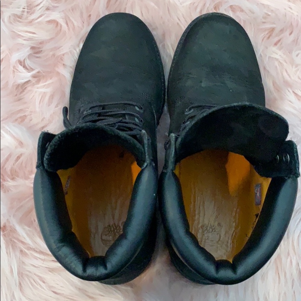 Black Timberlands - Picture 5 of 8
